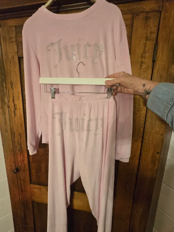 Juicy Couture Pink Velvet Logo-Studded Track Pants And Top Large - Image 6