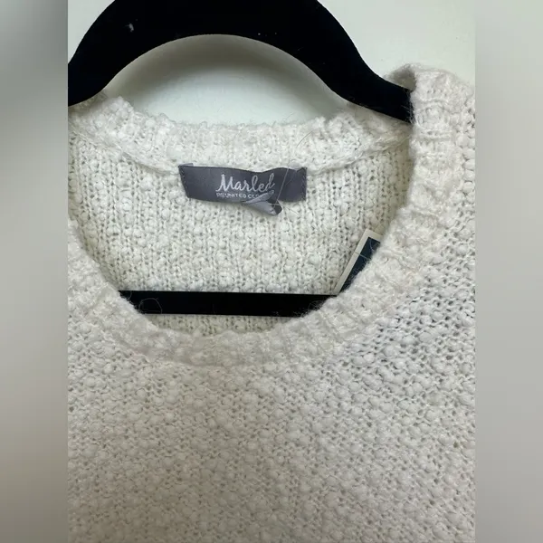 Cream Sweater Size M - Image 2