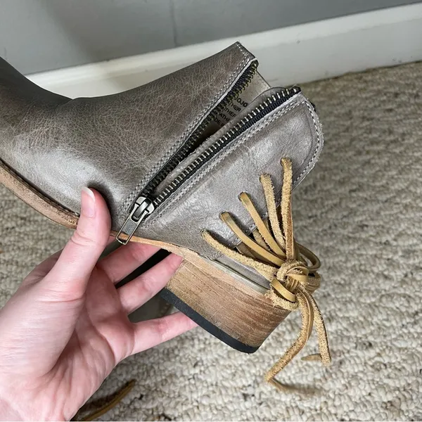 Freebird By Steven Jojo Leather Booties in Stone Color Lace Back Women’s Size 9 - Image 10