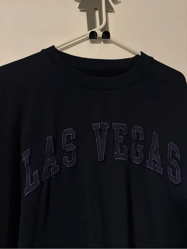 NY popular Las Vegas blue crewneck sweatshirt large - Image 2
