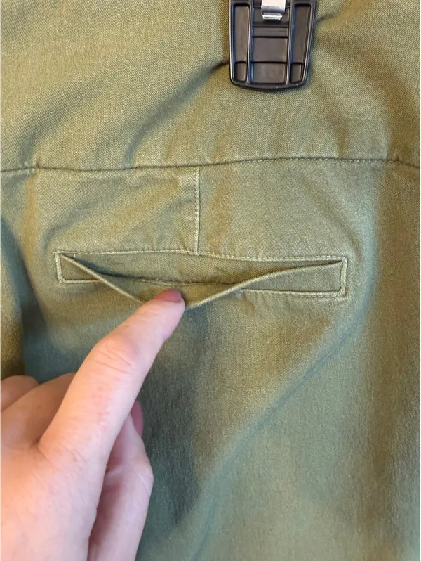 Soft Surroundings Olive Green Pull-on ankle pants, womens size medium - Image 4