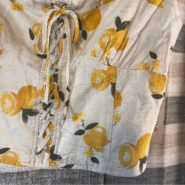 Kirious Tan Lemon Print Lace Up Crop‎ Top Size XL - Image 3