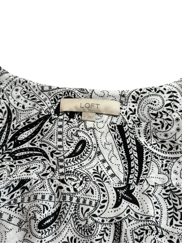 LOFT Black White Paisley Short Sleeve Blouse Top M - Image 2