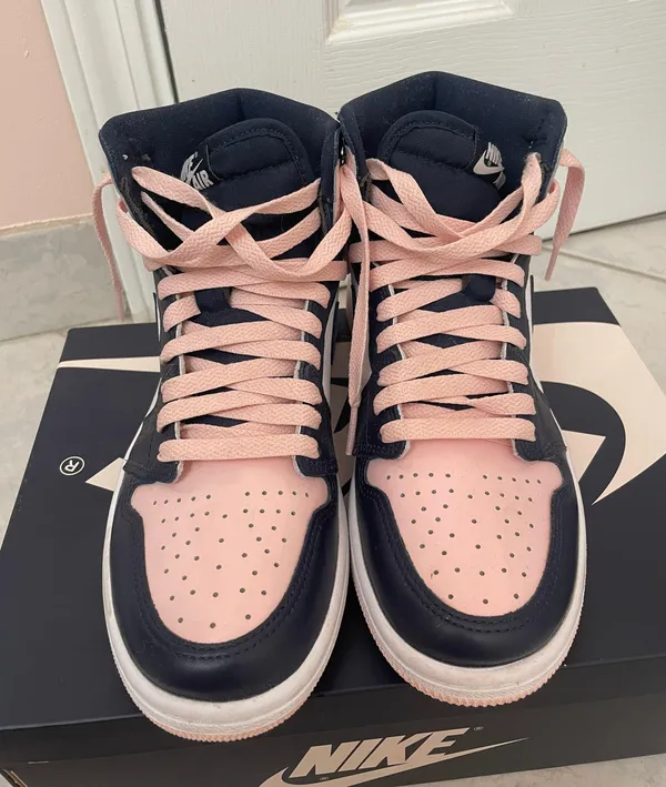 Nike Air Jordan 1 High - Image 4