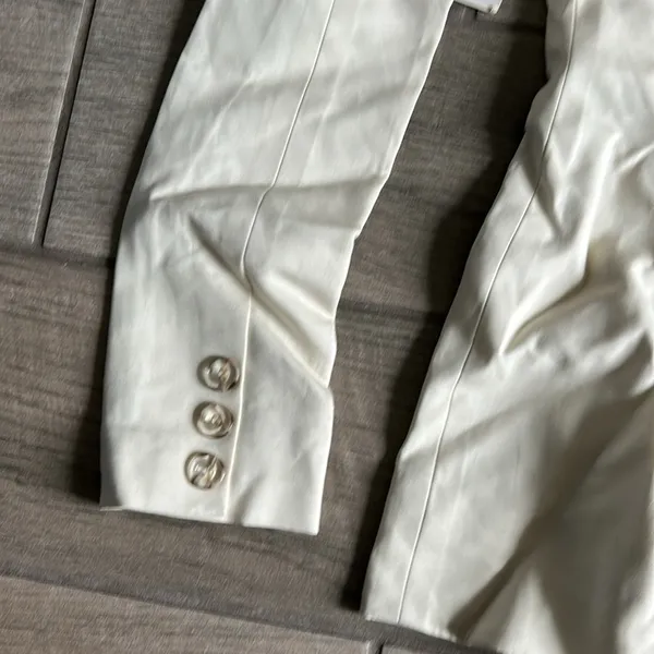 Cream blazer with shoulder pads - Image 6
