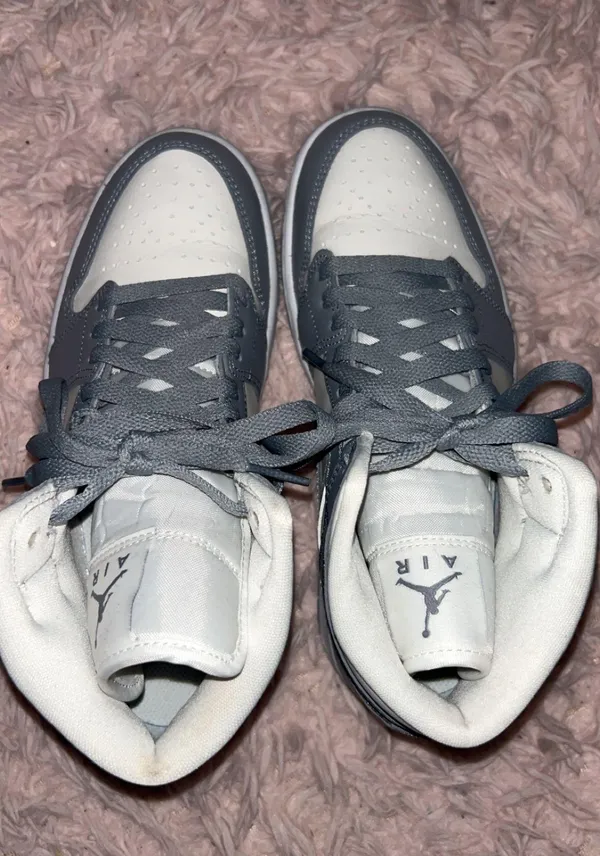 Air Jordan Women’s  1 Mid Stealth - Image 3