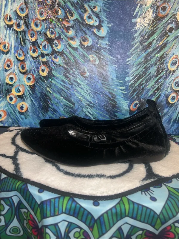Nine West Black Velvet Ballet Flats Size 6.5 - Image 7