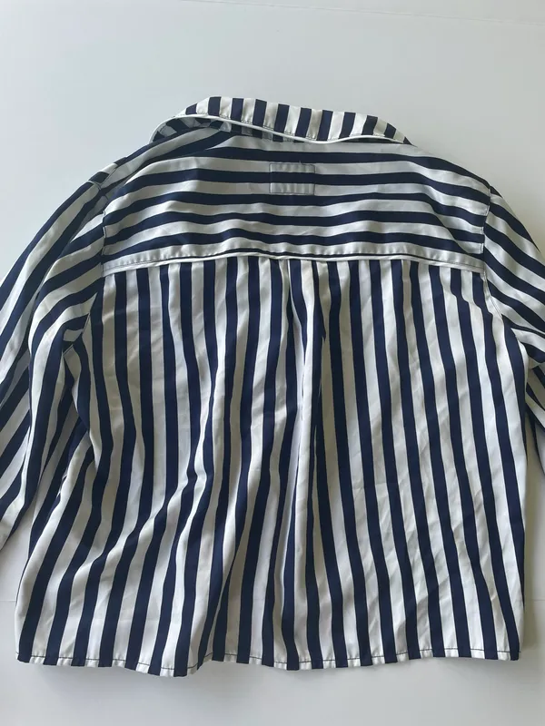 Gilly Hicks Satin Pajama Top Blue White Stripes Size Medium - Image 3