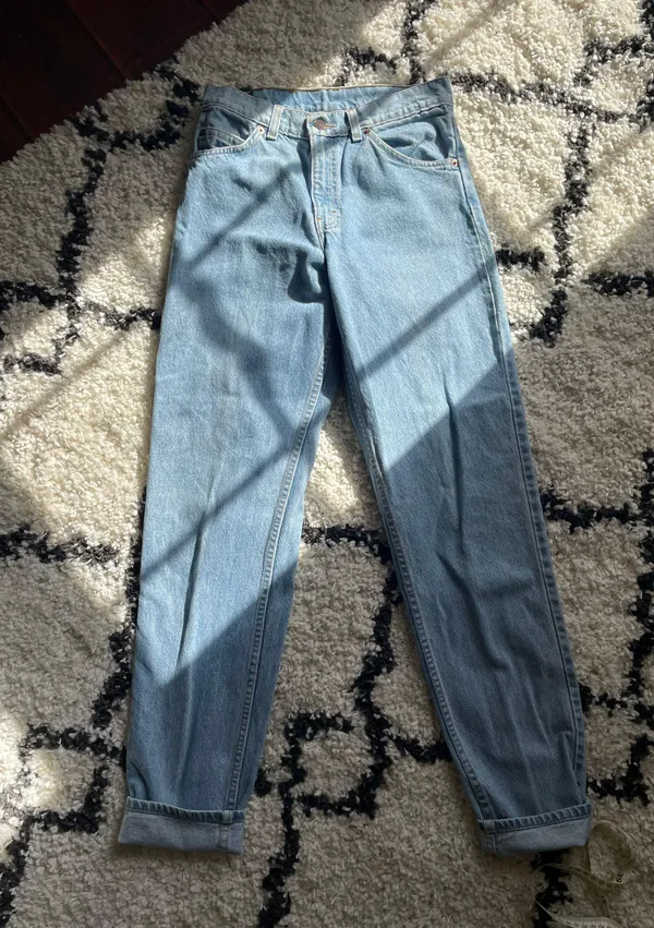 Vintage 550 High-Waisted Mom Jeans - Image 9