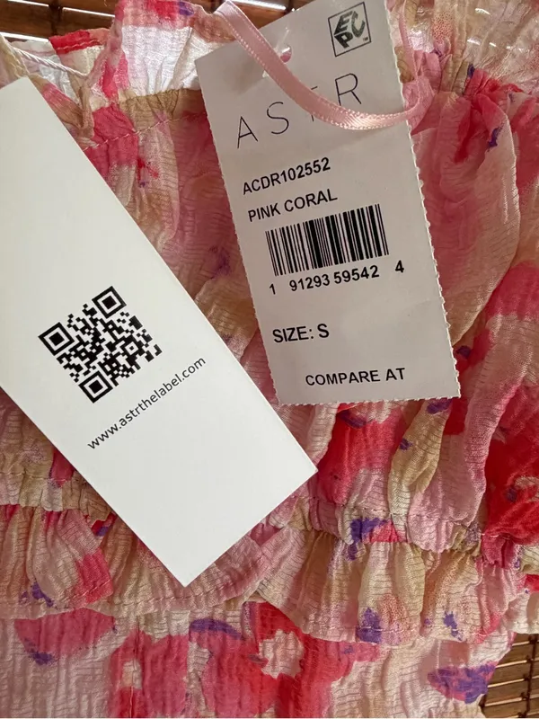 ASTR The Label Vonnessa Floral Tiered Maxi Dress Pink S NWT $168 - Image 6
