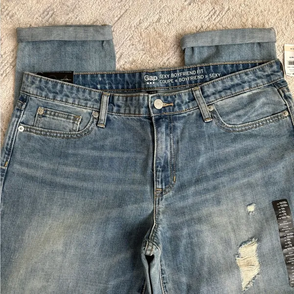 Gap NWT- Woman’s Boyfriend Fit Size 10/30R - Image 7