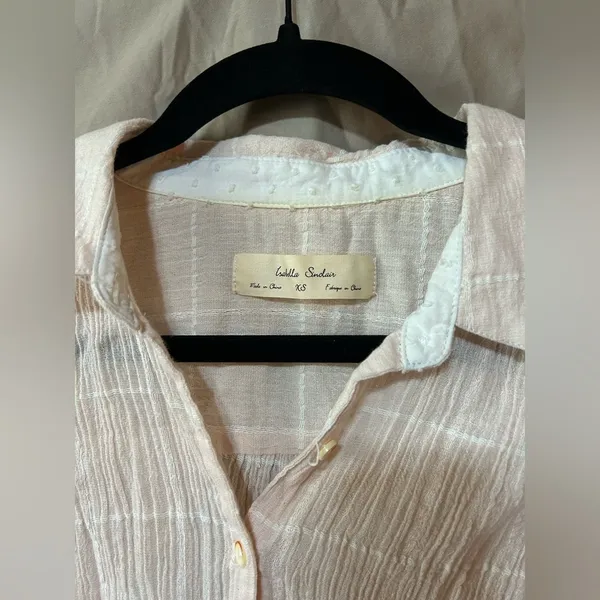Anthropologie Tshirt - Image 3