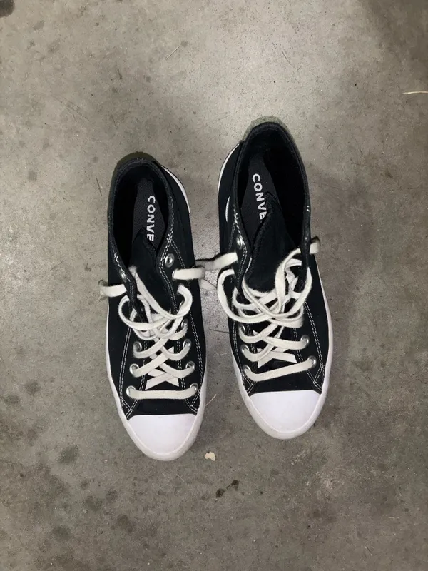 Converse Platform Chuck Taylor Size 10.5 - Image 2