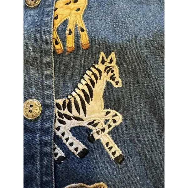 Keren Hart Denim Shirt Women‎ Size Small Embroidered Long Sleeve Safari Read - Image 5