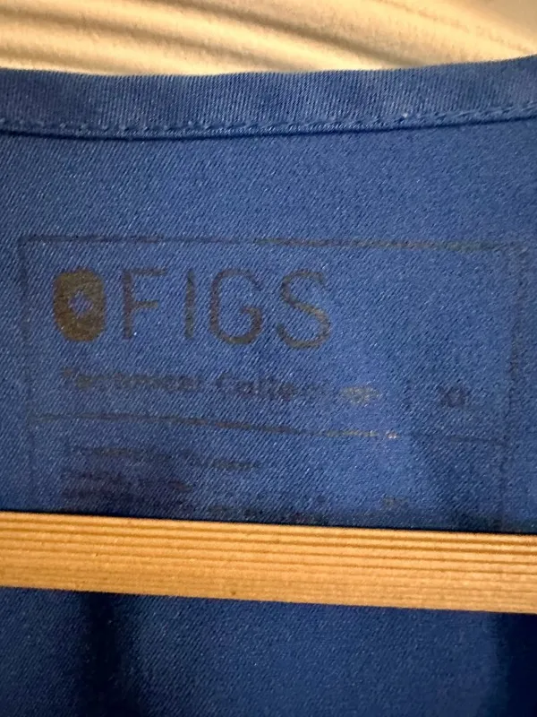 FIGS - Royal Blue Casma Scrub Top - Great Condition! - Image 3