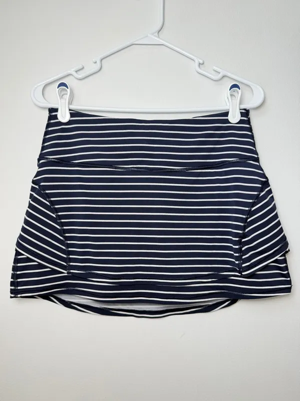 Athleta Striped Stealth Skort Tennis Skirt Shorts Blue White Size Small - Image 3