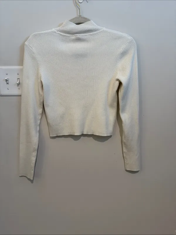 H&M Divided Cream Ribbed Mock Neck Sweater - Image 4