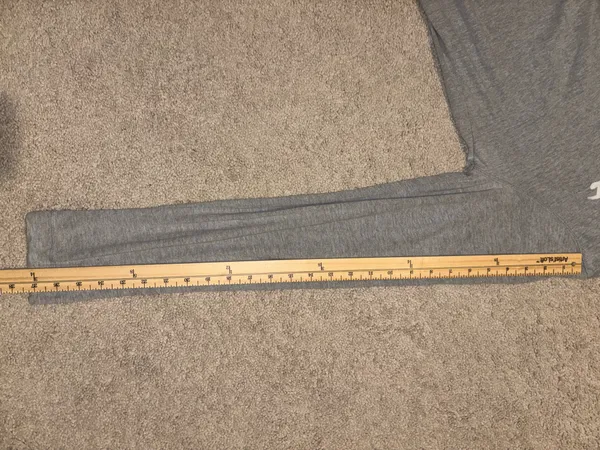 Comfy Grey Hollister Hoodie Size M - Image 5