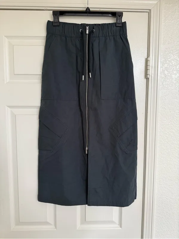 Jordan Women's Blue‎ Dark Midi Skirt Zipper XS - Image 3