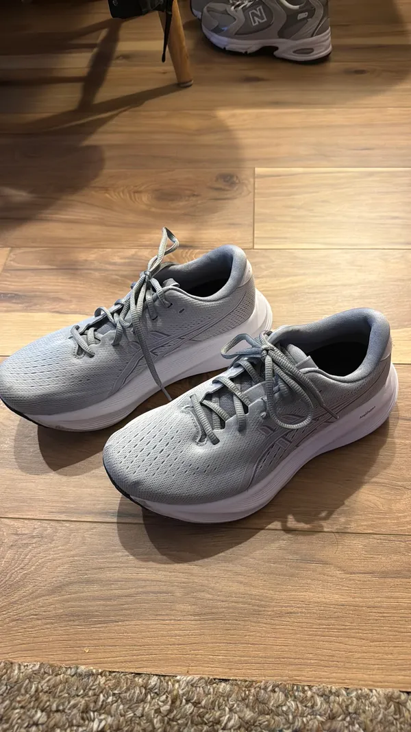 ASICS Gel Excite Sneakers - Image 2