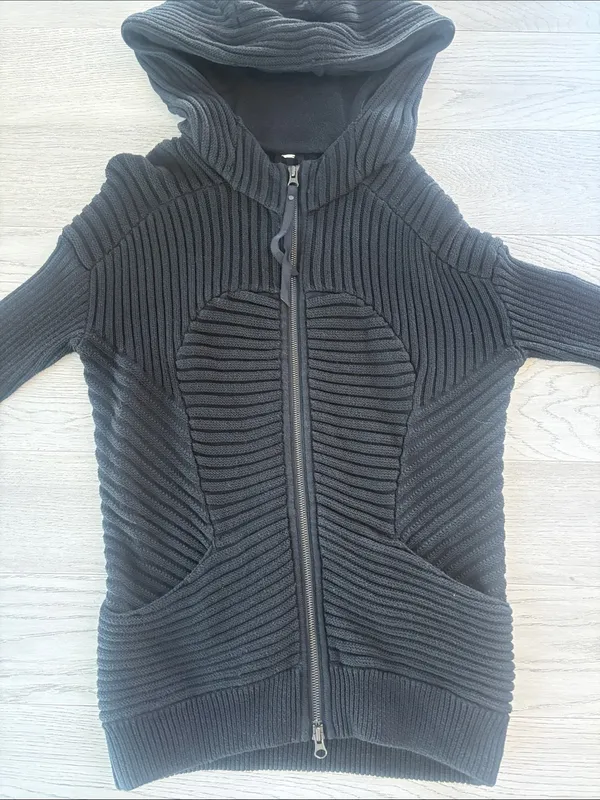 Lululemon Embrace Black Knit Scuba Hoodie Size 8 - Image 2