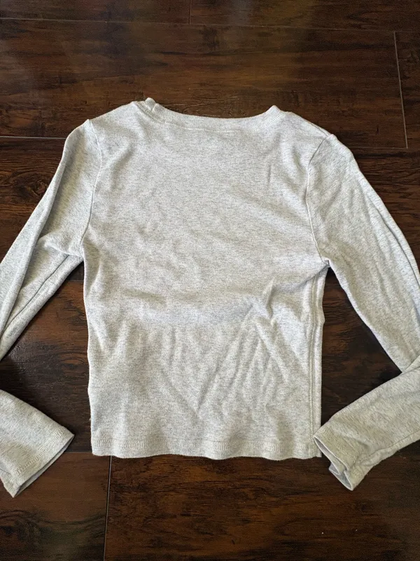 American Eagle Long Sleeve Cropped Top - Image 3