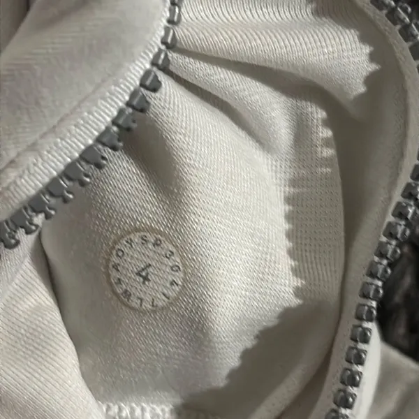 Lululemon Sleek Essentials Full Zip Jacket Running Size 4 - Image 6