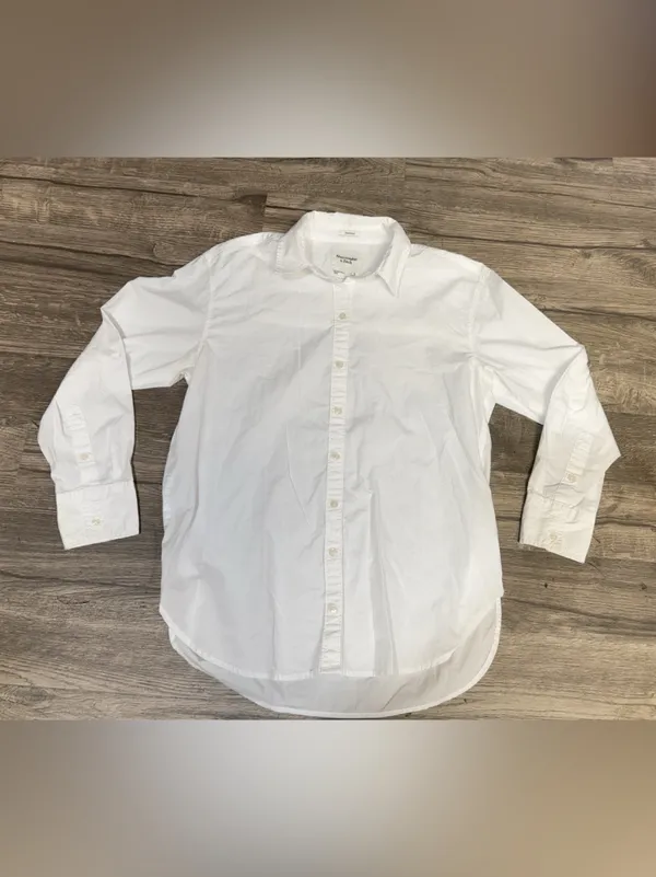 Abercrombie & Fitch White Oversized Button Down Shirt Women’s Small - Image 3
