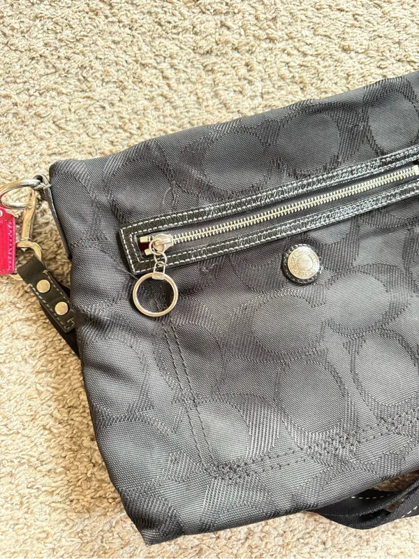 Coach Daisy Black Crossbody Bag with Signature Jacquard - Image 8