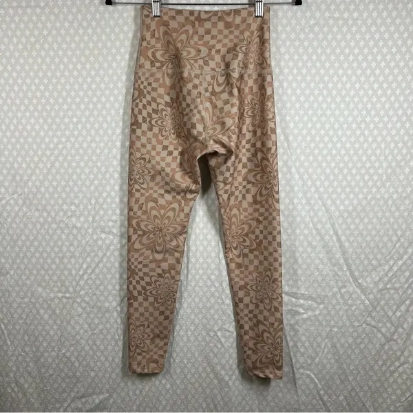 Beyond‎ Yoga Women Leggings Sz XS Tan Endurance Checkered Floral High Rise - Image 3