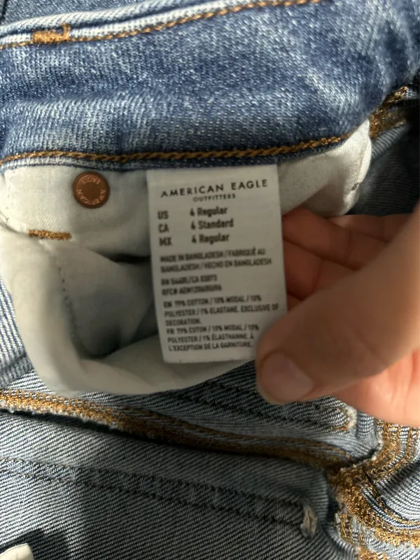 American Eagle Curvy Mom Jeans Stretch High-Rise - Image 4