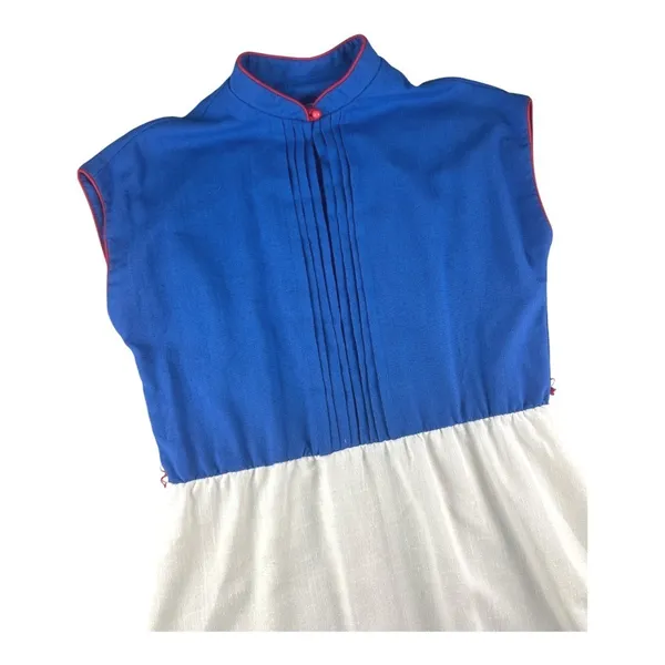Vintage 70s Malouf Blue White Slub Texture Pleated Midi Dress Red Trim Size 14 - Image 3