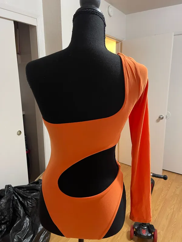 FashioNova One shoulder orange bodysuit - Image 2
