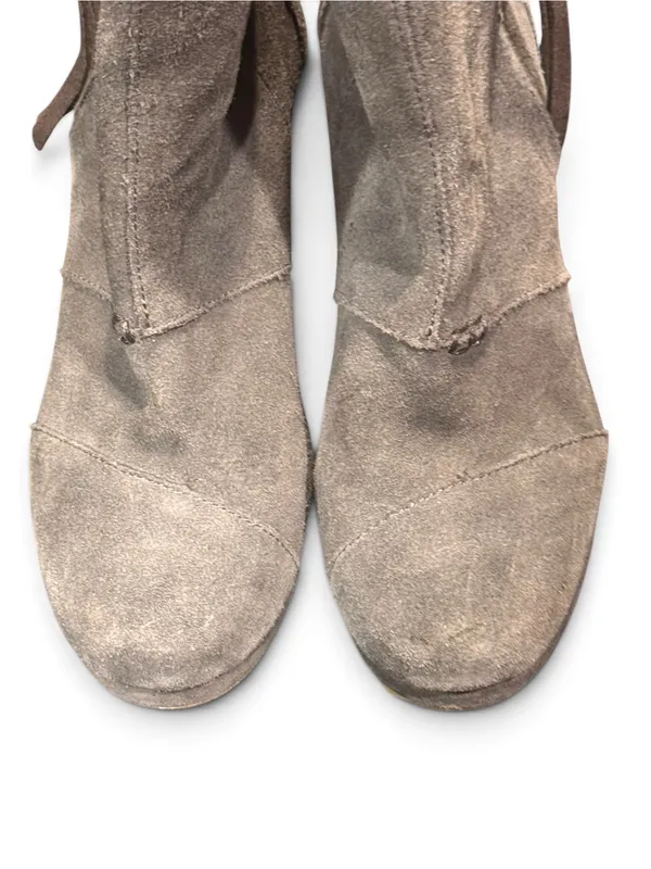 Toms suede ankle wedge bootie grey - chic and comfortable for everyday - Image 5