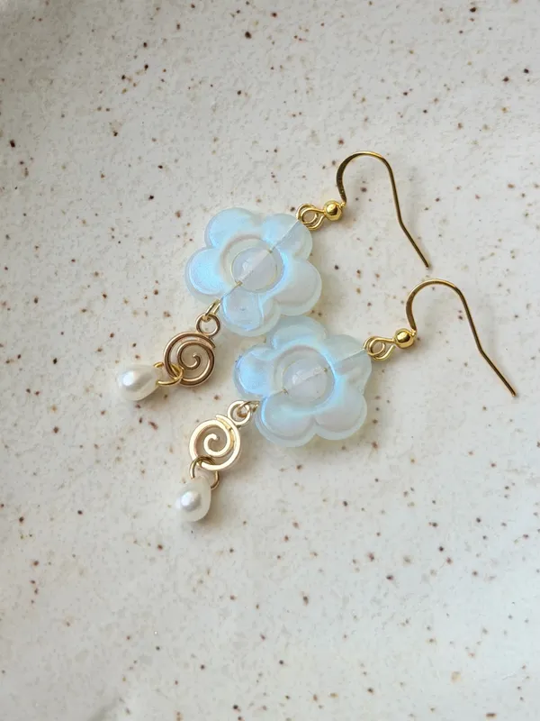 Handmade flower & swirl cute fairy dangle earrings 💐🌀🩵 - Image 4