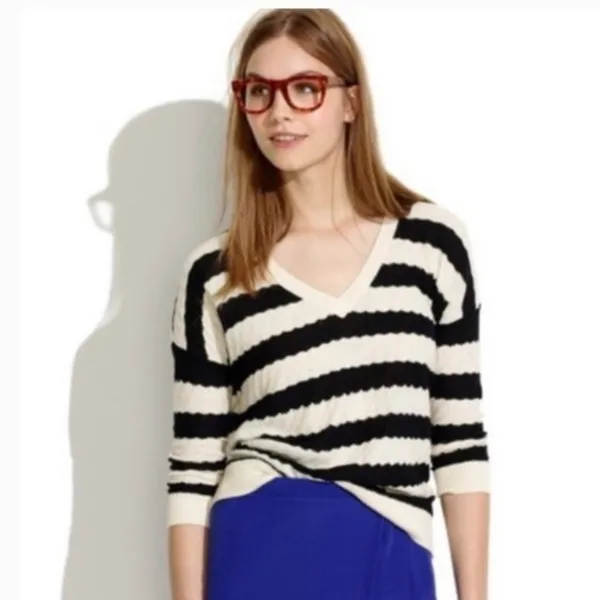 MADEWELL Striped White Black Knit V-Neck Sweater Womens XS Slouchy Oversized - Image 4