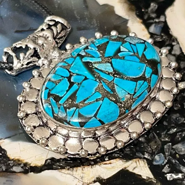 Spiny Turquoise in Copper Pendant 1 1/2”x 1 1/2” - Image 5
