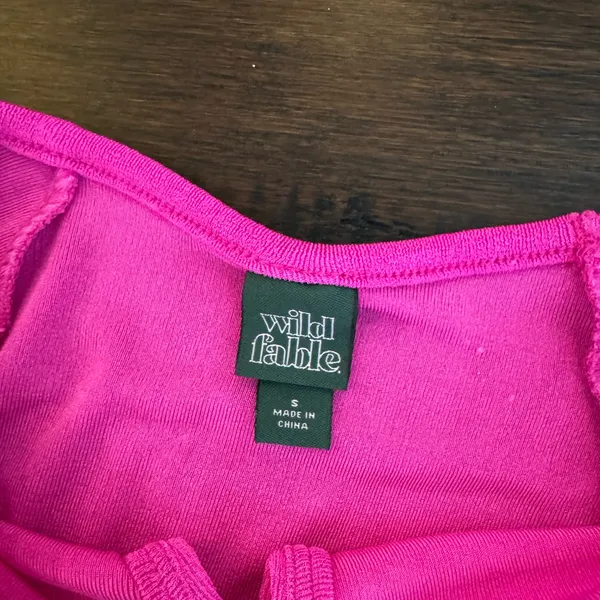 Wild Fable Hot Pink Cut Out Short Sleeve Bodysuit Size Small - Image 3
