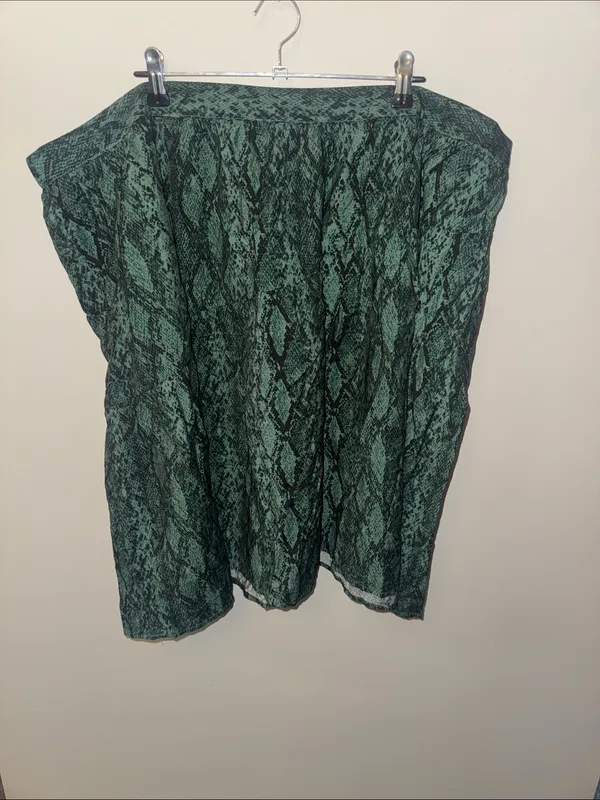 Ava & Viv Emerald Green Textured Circle Skirt - Image 2