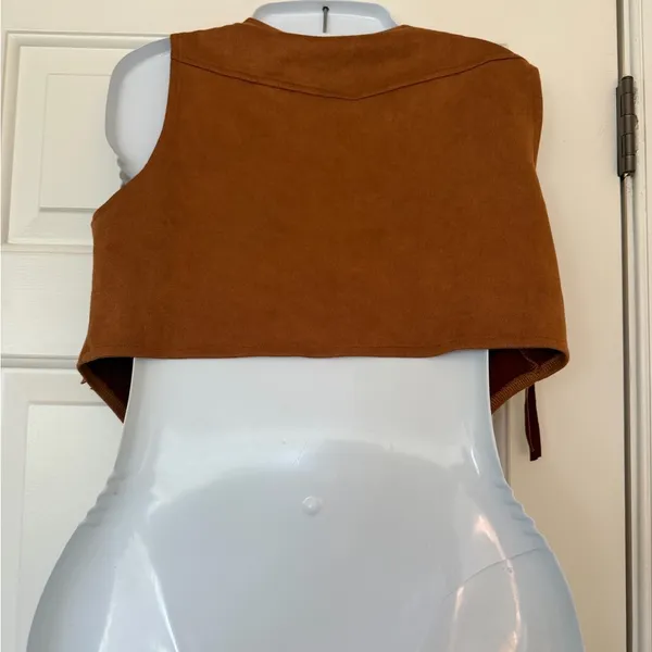 Rust Faux Suede Fringe Crop Vest Western Boho Size M - Image 4