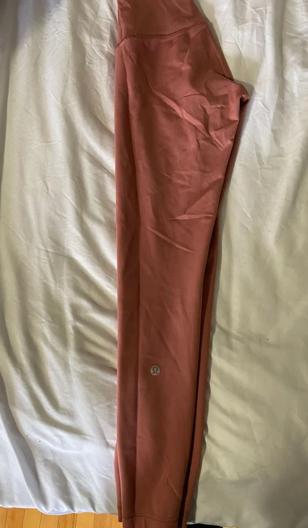 Lululemon Wunder Under Leggings 28” - Image 2