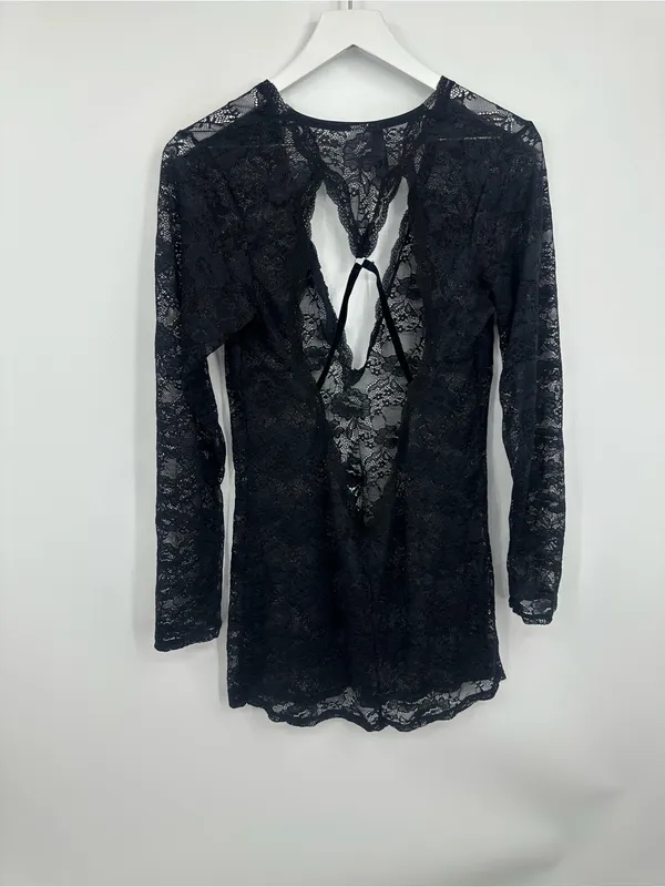 Vintage Y2K Black Lace V Neck Long Sleeve Shirt Size XL Whimsical Dark Romance - Image 2