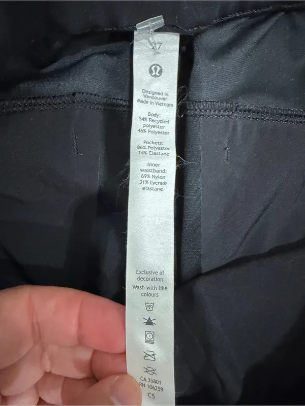 Lululemon Women's Black Warpstreme Cuffed Jogger Pants size 27 - Image 3