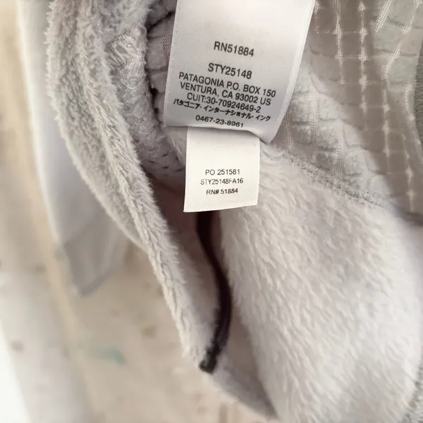 Patagonia R2 Jacket in Tailored Gray - Image 7