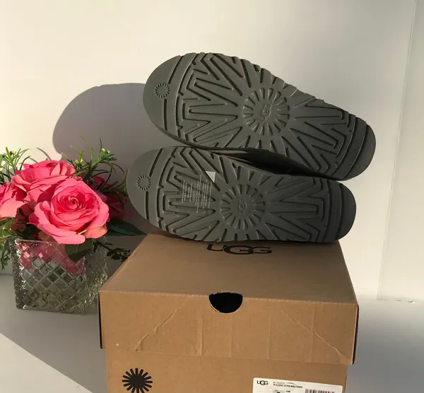 UGG Classic Ultra Mini Chopd - Image 8