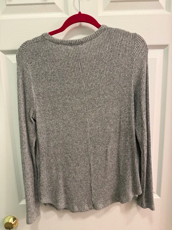 Old Navy Gray Ribbed Long Sleeve Top - Image 2