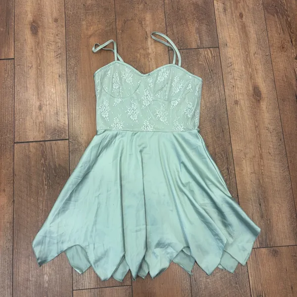 Fairy Contrast Lace Asymmetric Hem Cami Dress Green Women's Size Medium Romwe - Image 4