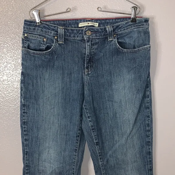 Tommy Hilfiger boyfriend size 8 short jeans - Image 2