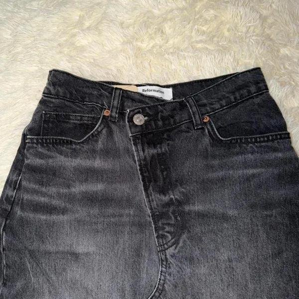 Reformation Jeans Tazz Maxi Denim Distressed Skirt Gray Black Size 26 NWOT - Image 7
