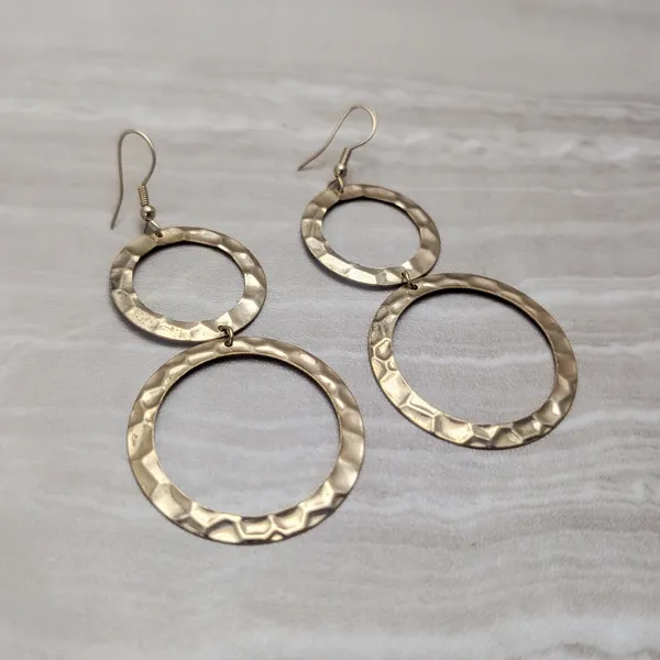 Vintage Hook Earrings Very Long Gold Tone Hammered Pattern - Fair Condition - Image 4